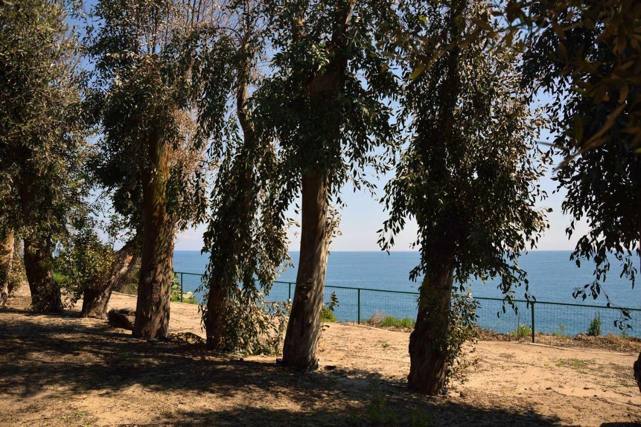 Riviera Degli Eucalipti - Cottage In Riva Al Mare Acireale Esterno foto
